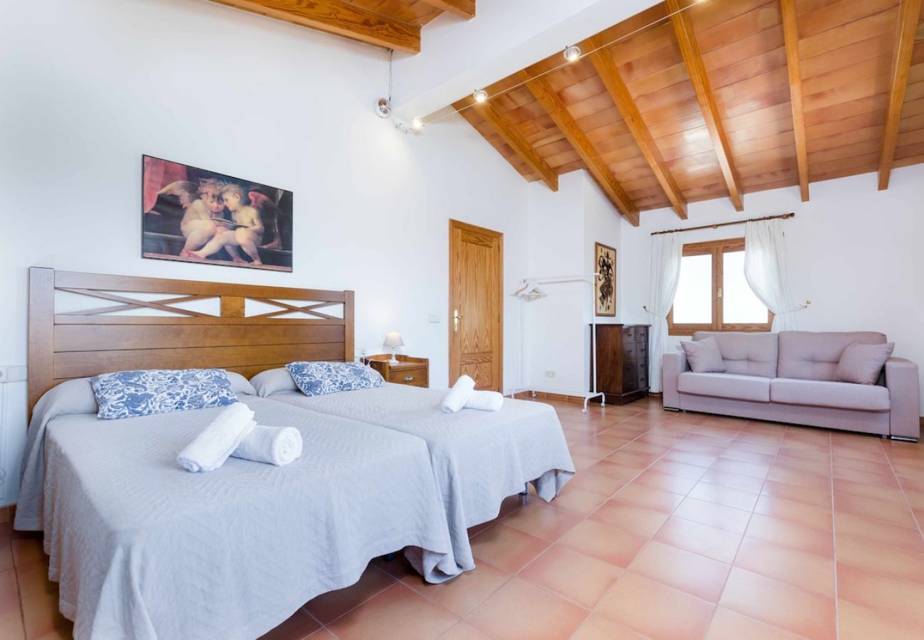 House in Sa Coma - YourHouse Es Garroveral 3, quiet and individual holidays in the Tramuntana area