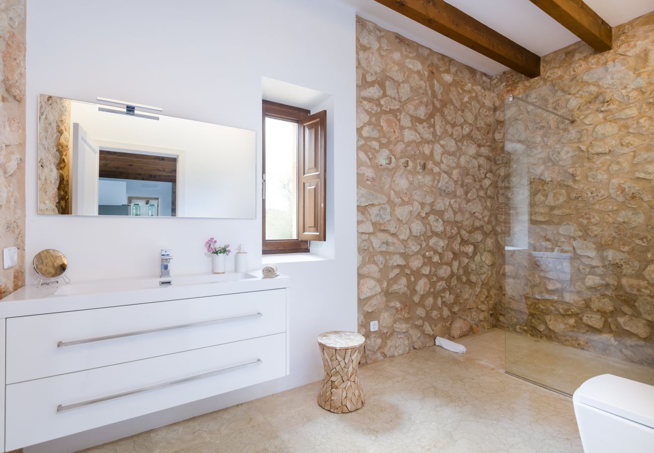 Cottage in Sant Llorenç Des Cardassar - YourHouse Sa Riba, beautiful stone finca with private pool