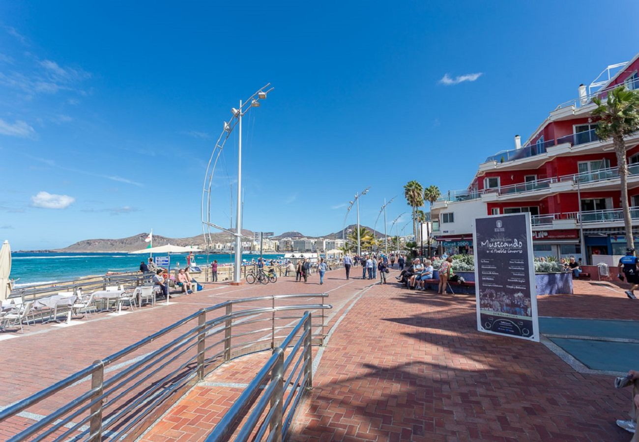 Apartment in Las Palmas de Gran Canaria - Studio 21 with balcony on Las Canteras beach