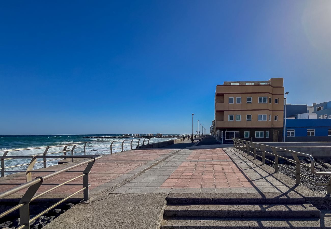 Apartment in Ingenio - El Burrero beach with sea view Lightbooking