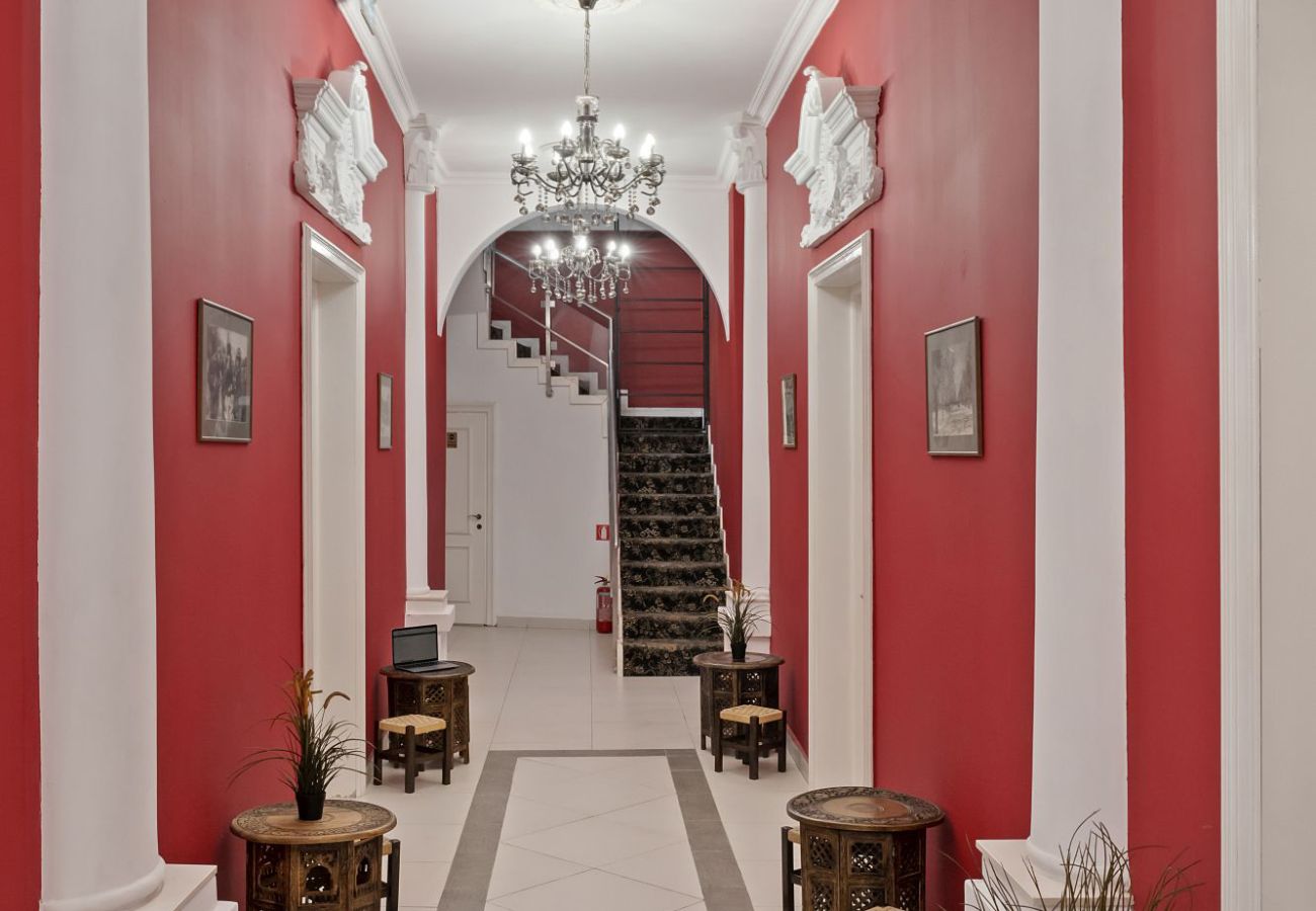 Residence in Bucharest - Ramana Hostel Six in the City