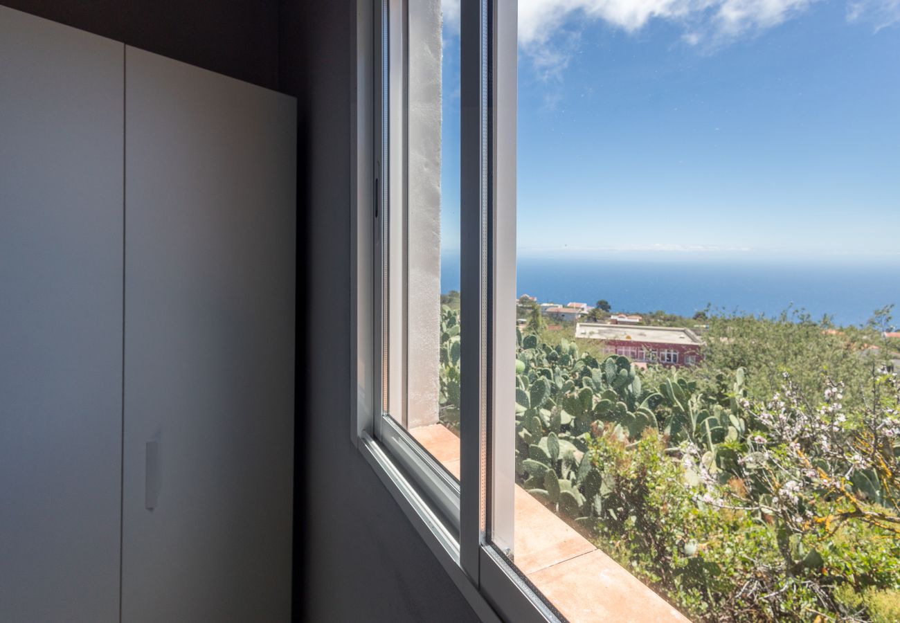 House in El Pinar - Lightbooking El Pinar Isla del Hierro