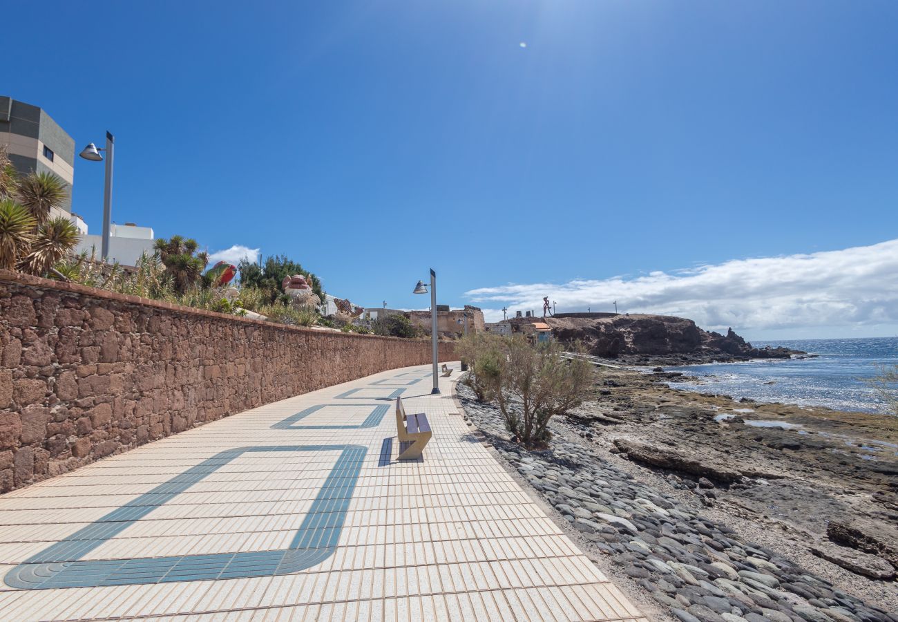 Apartment in Agüimes - Lightbooking Arinaga Beach by the sea