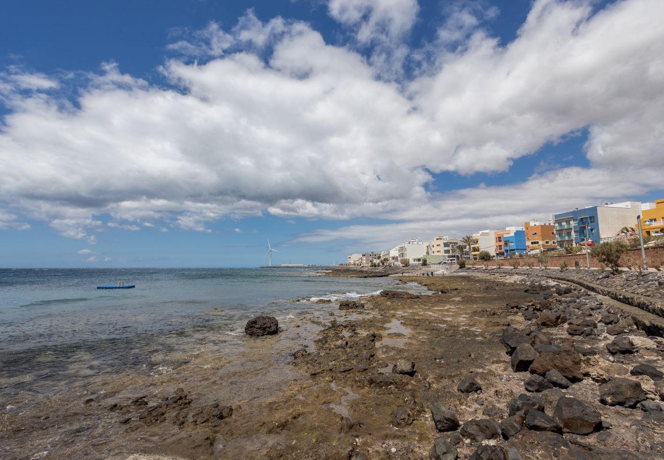 Apartment in Agüimes - Lightbooking Arinaga Beach by the sea