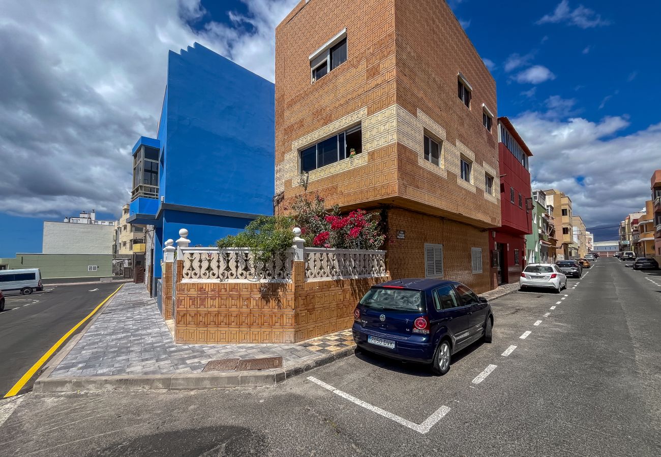 Apartment in Agüimes - Lightbooking Arinaga Beach by the sea