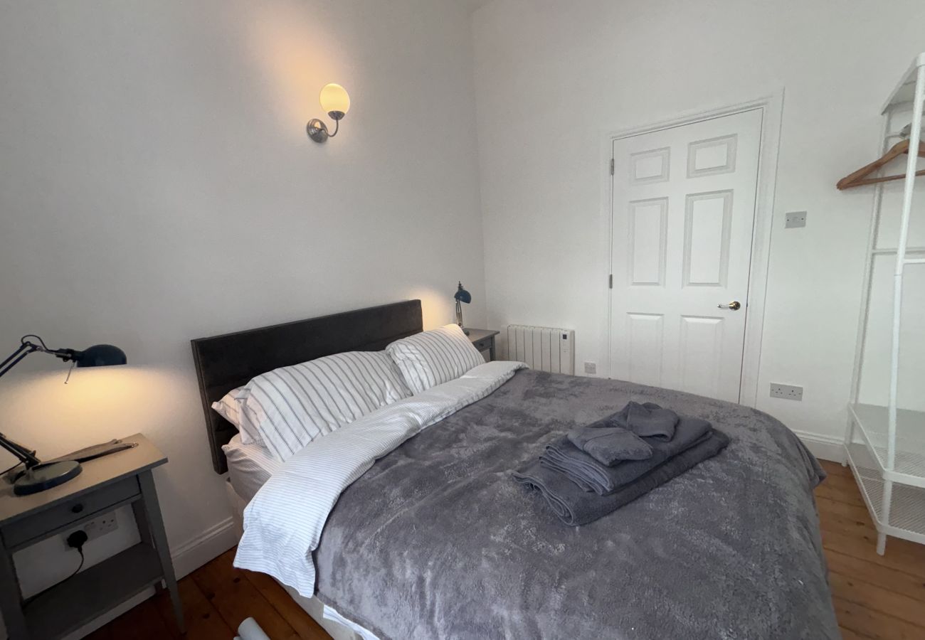 Apartment in Dublin - Stylish 2 bedroom apartment Dublin 2