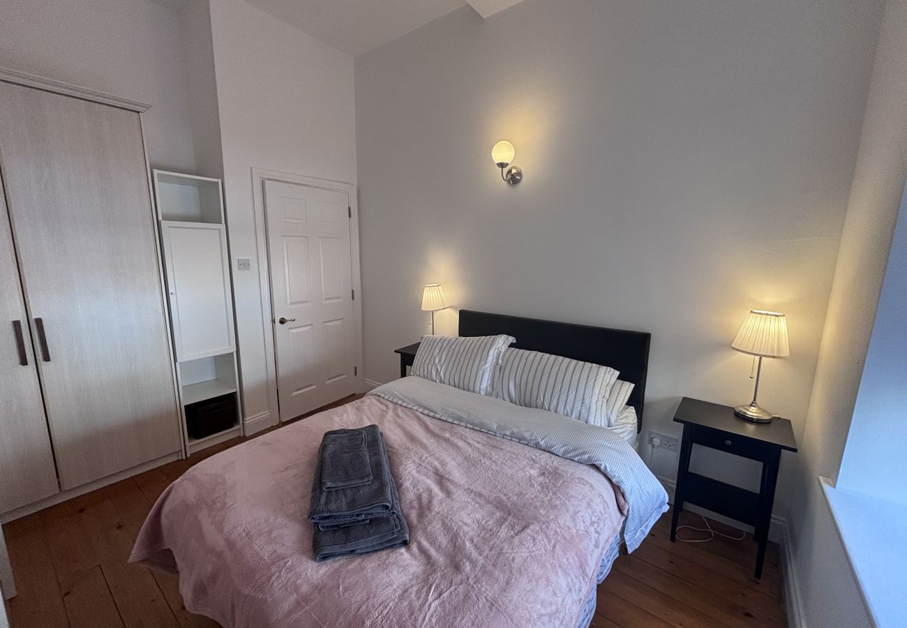 Apartment in Dublin - Stylish 2 bedroom apartment Dublin 2