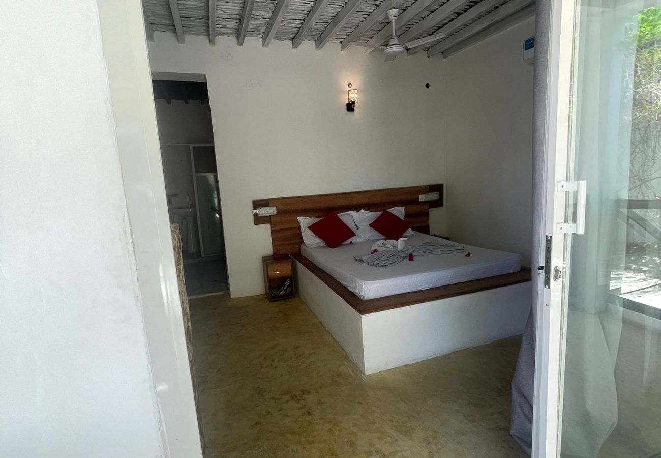 Studio in Bwejuu - Oceanfront Haven – Villa & Guest Rooms