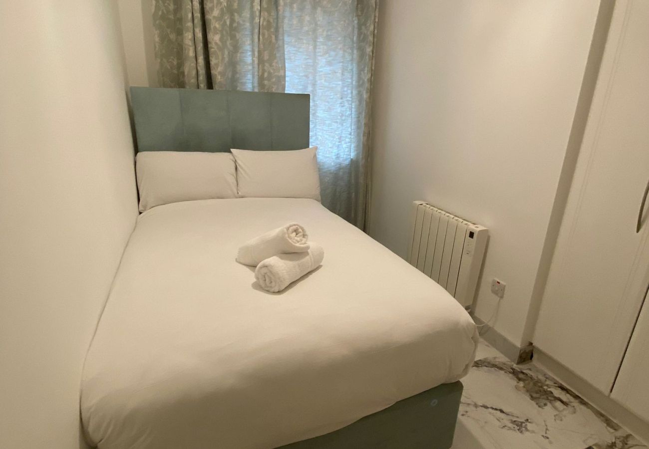 Apartment in Galway City - Salthill Apartment Quiet & Relaxing