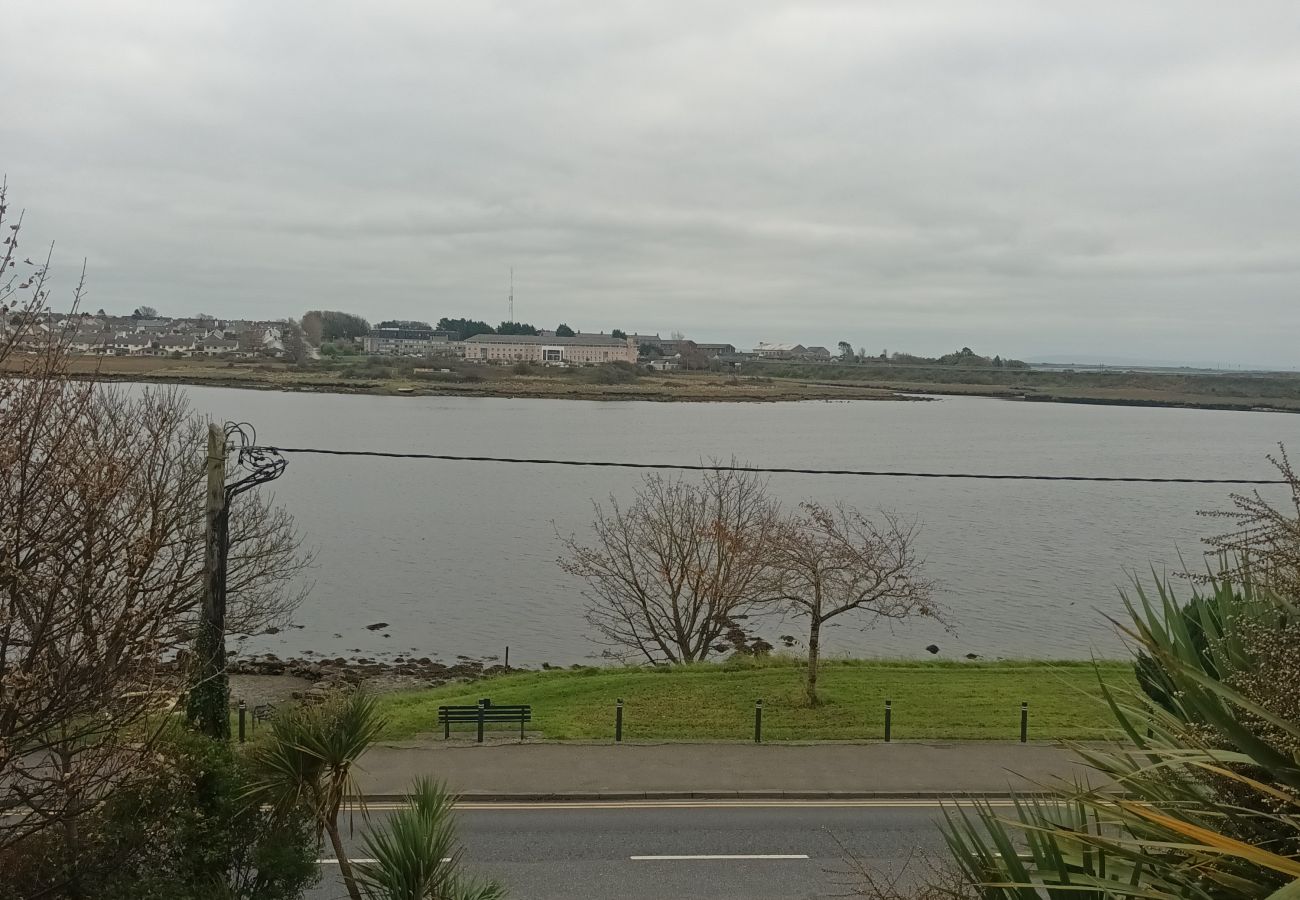 Apartment in Galway City - Lough Atalia View Apartments