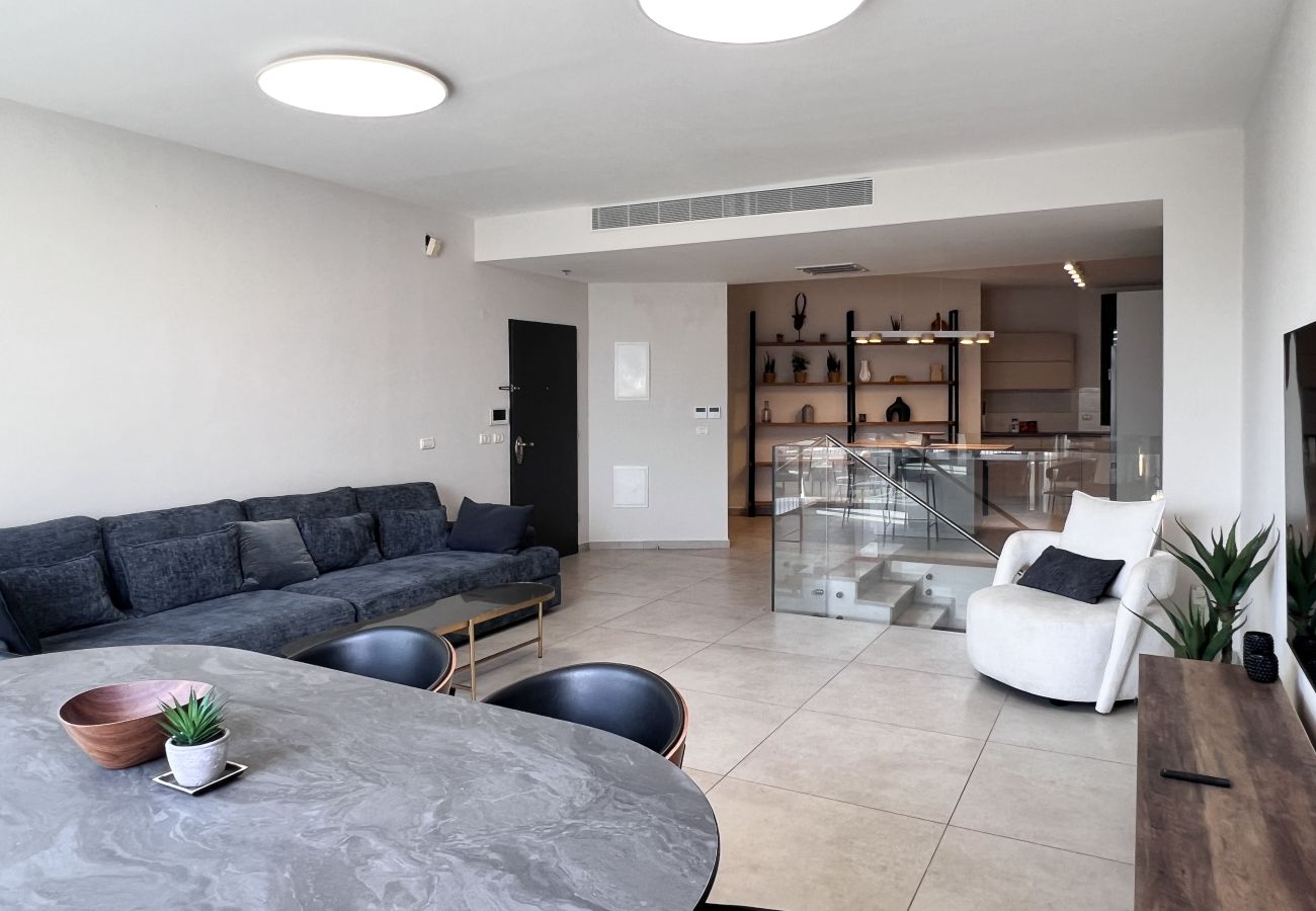 Apartment in Tel Aviv - Jaffa - Refined 3BR Duplex in City Center by FeelHome