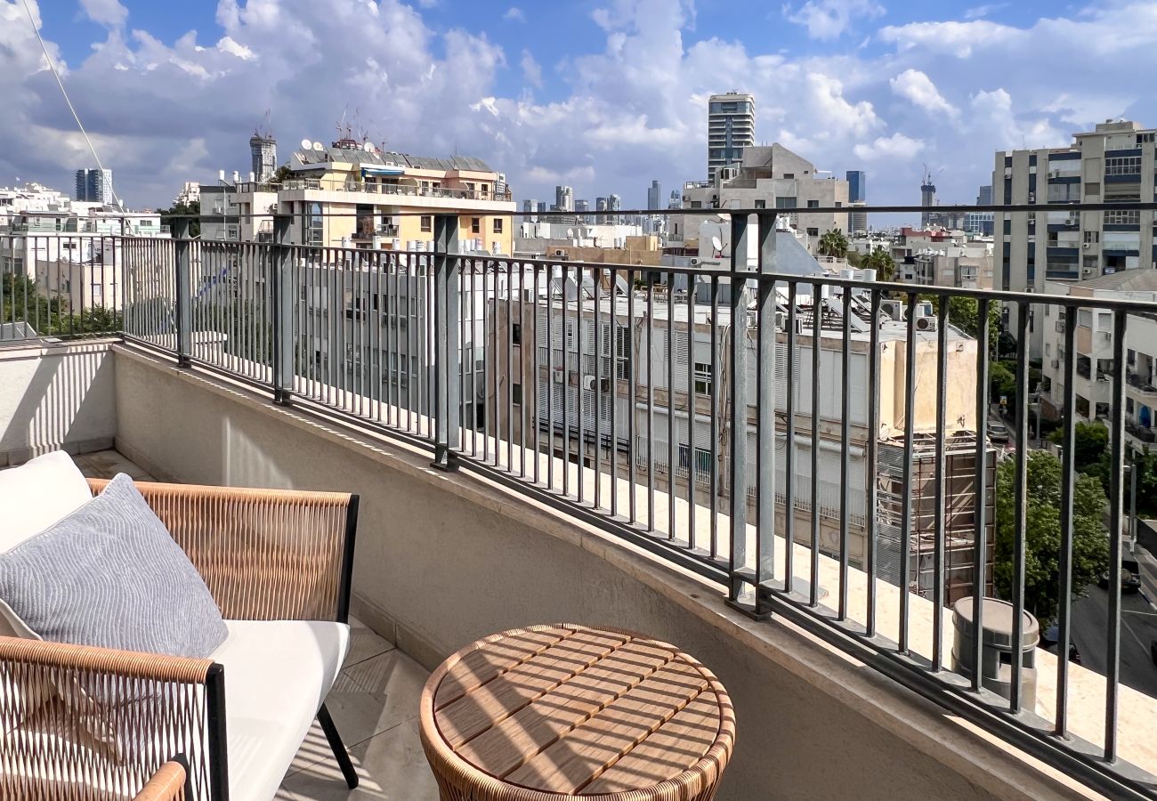 Apartment in Tel Aviv - Jaffa - Refined 3BR Duplex in City Center by FeelHome