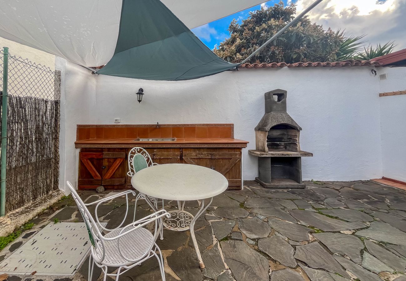 House in Valsequillo - Lightbooking House Matildita with large terrace with barbecue and fruit trees Valsequillo