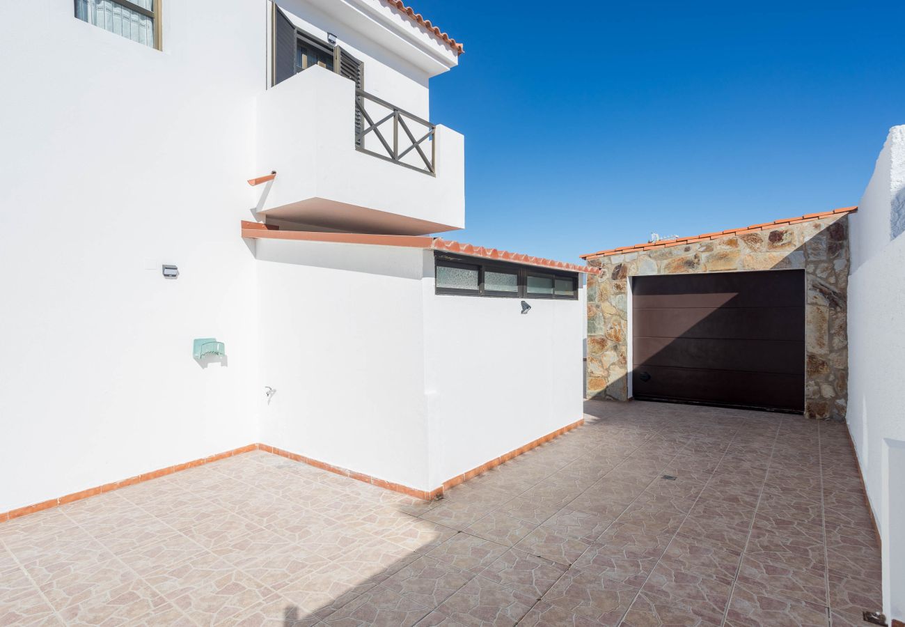 House in Agaete - Agaete El Turman with solarium terrace and private car park