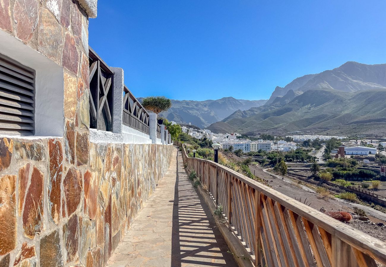 House in Agaete - Agaete El Turman with solarium terrace and private car park